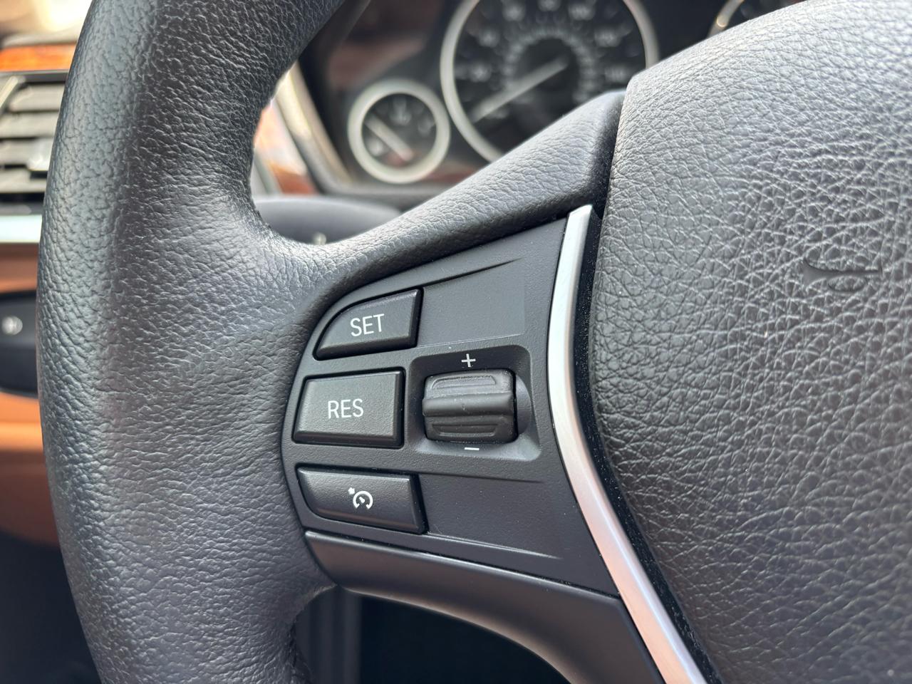 BMW 3-Series 328i Sedan 2014