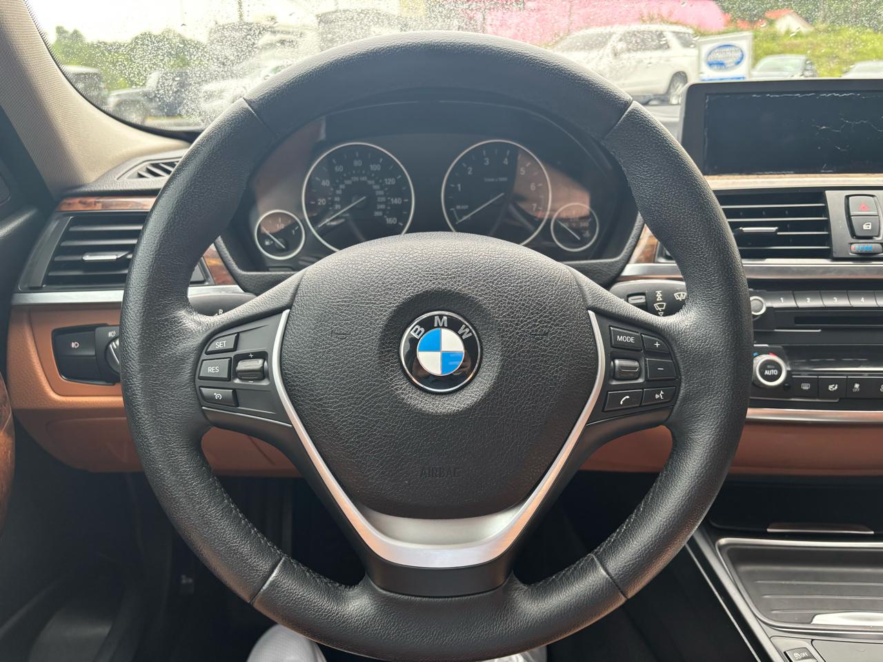 BMW 3-Series 328i Sedan 2014