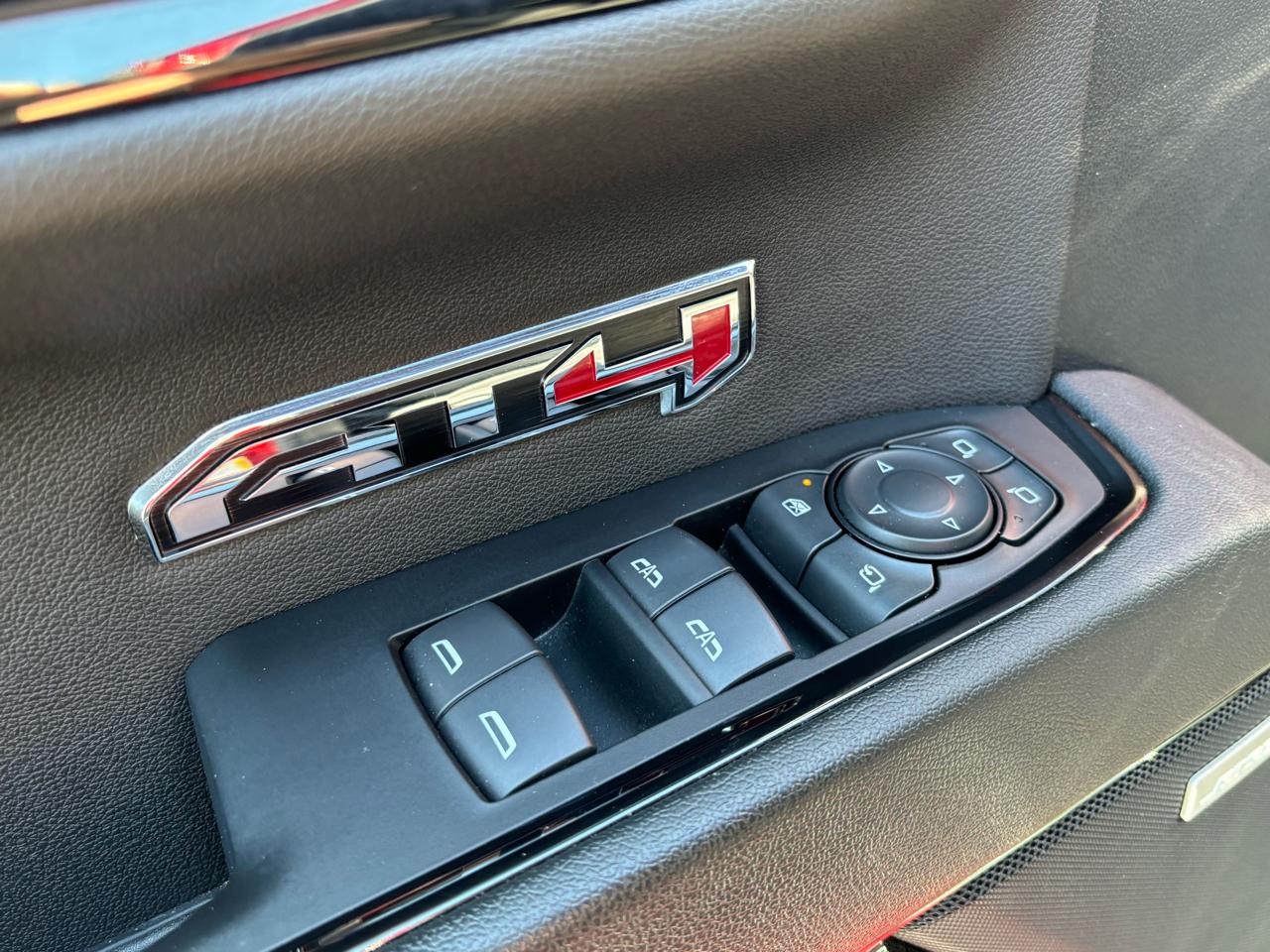 GMC Sierra 1500 AT4 Crew Cab 4WD 2023