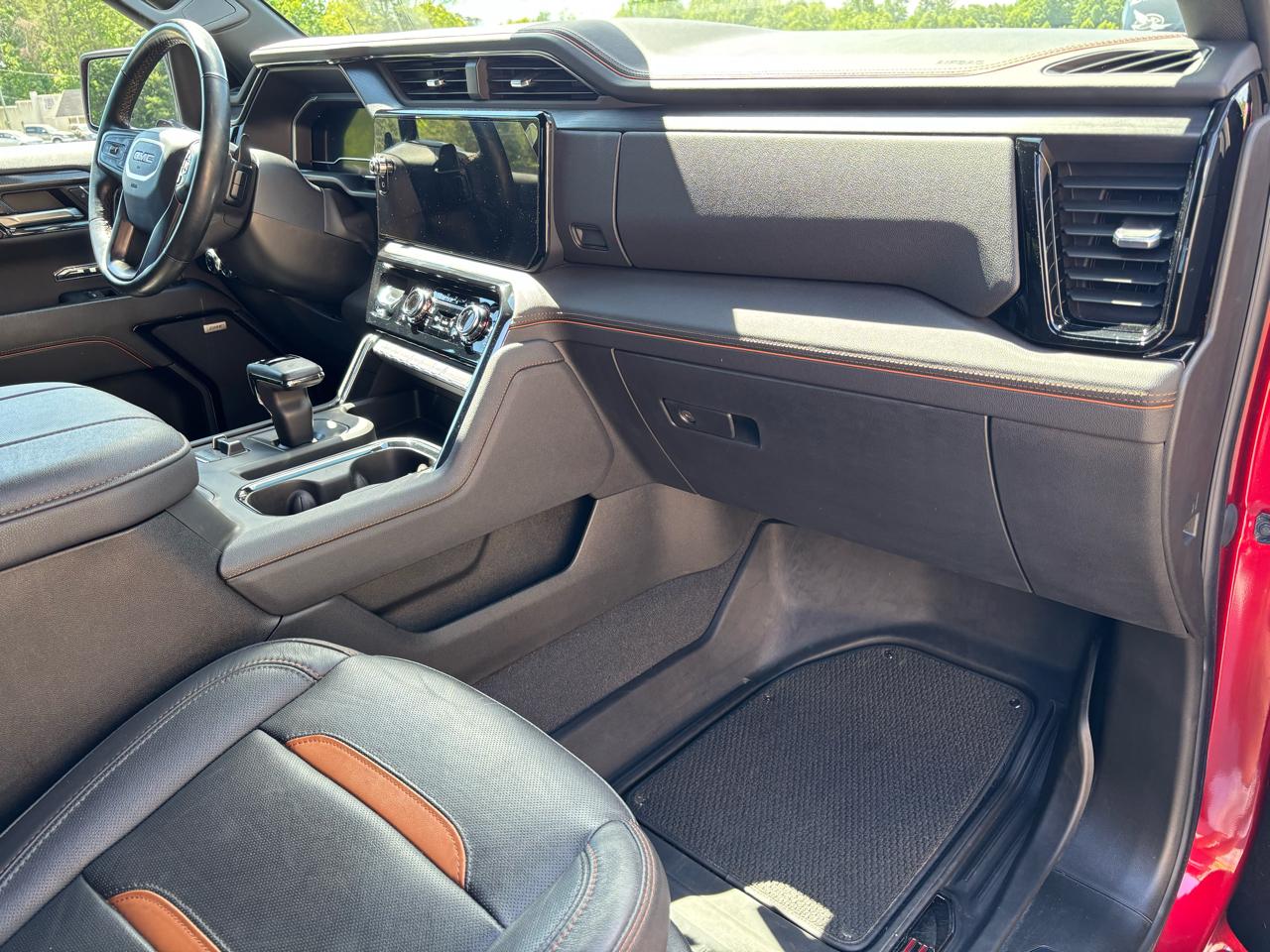 GMC Sierra 1500 AT4 Crew Cab 4WD 2023