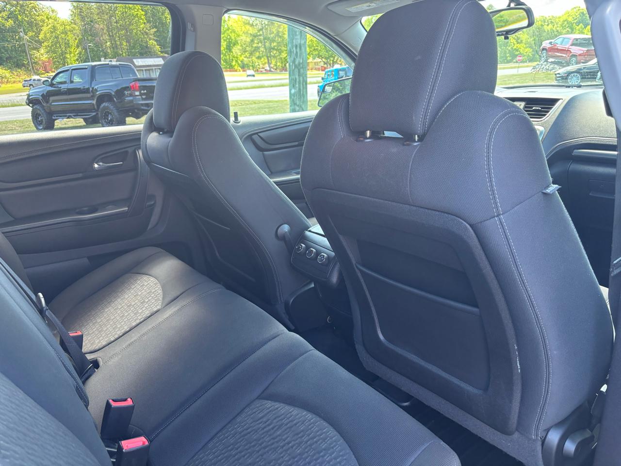 GMC Acadia SLE-1 AWD 2013