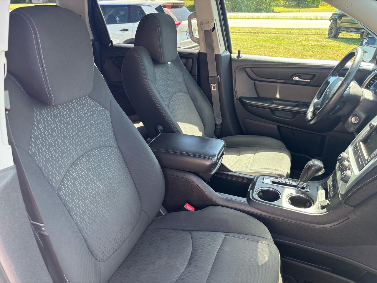 GMC Acadia SLE-1 AWD 2013