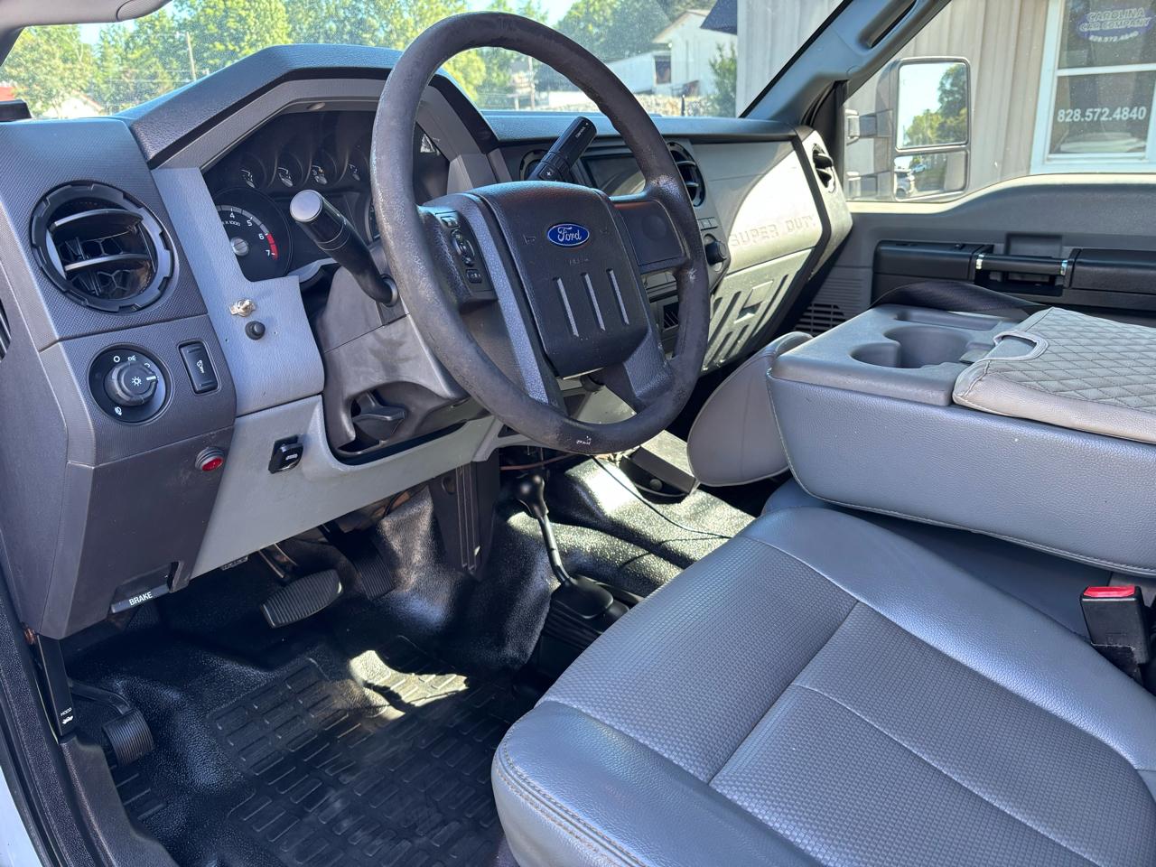 Ford F-250 SD XL Crew Cab 4WD 2016