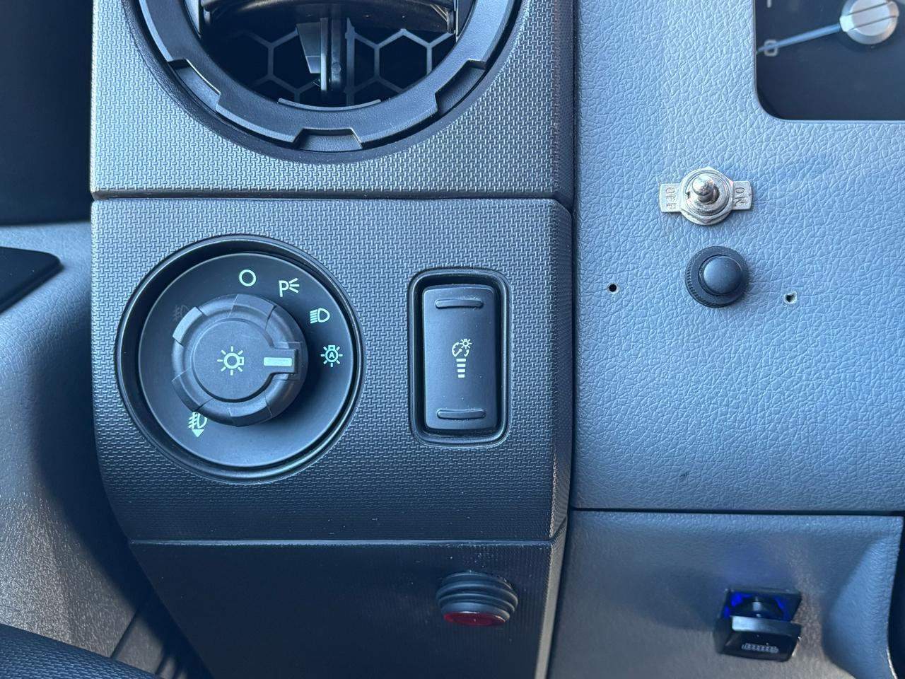 Ford F-250 SD XL Crew Cab 4WD 2016
