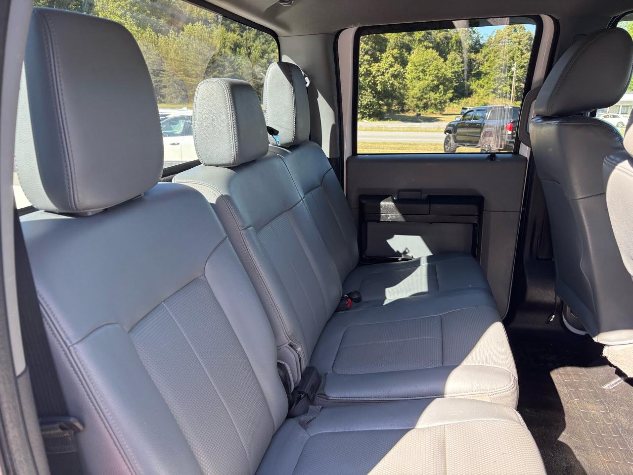 Ford F-250 SD XL Crew Cab 4WD 2016