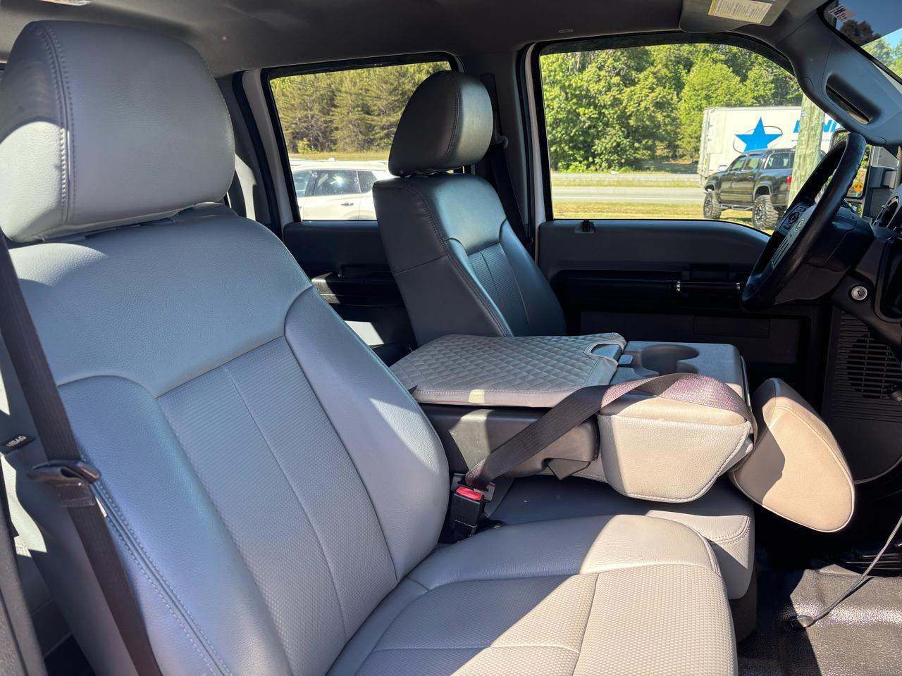 Ford F-250 SD XL Crew Cab 4WD 2016