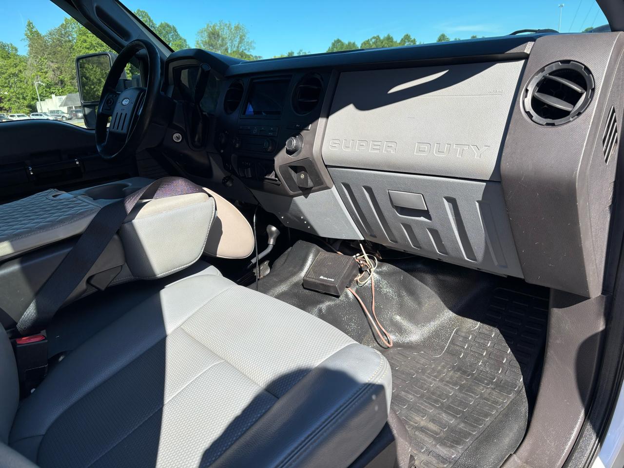 Ford F-250 SD XL Crew Cab 4WD 2016
