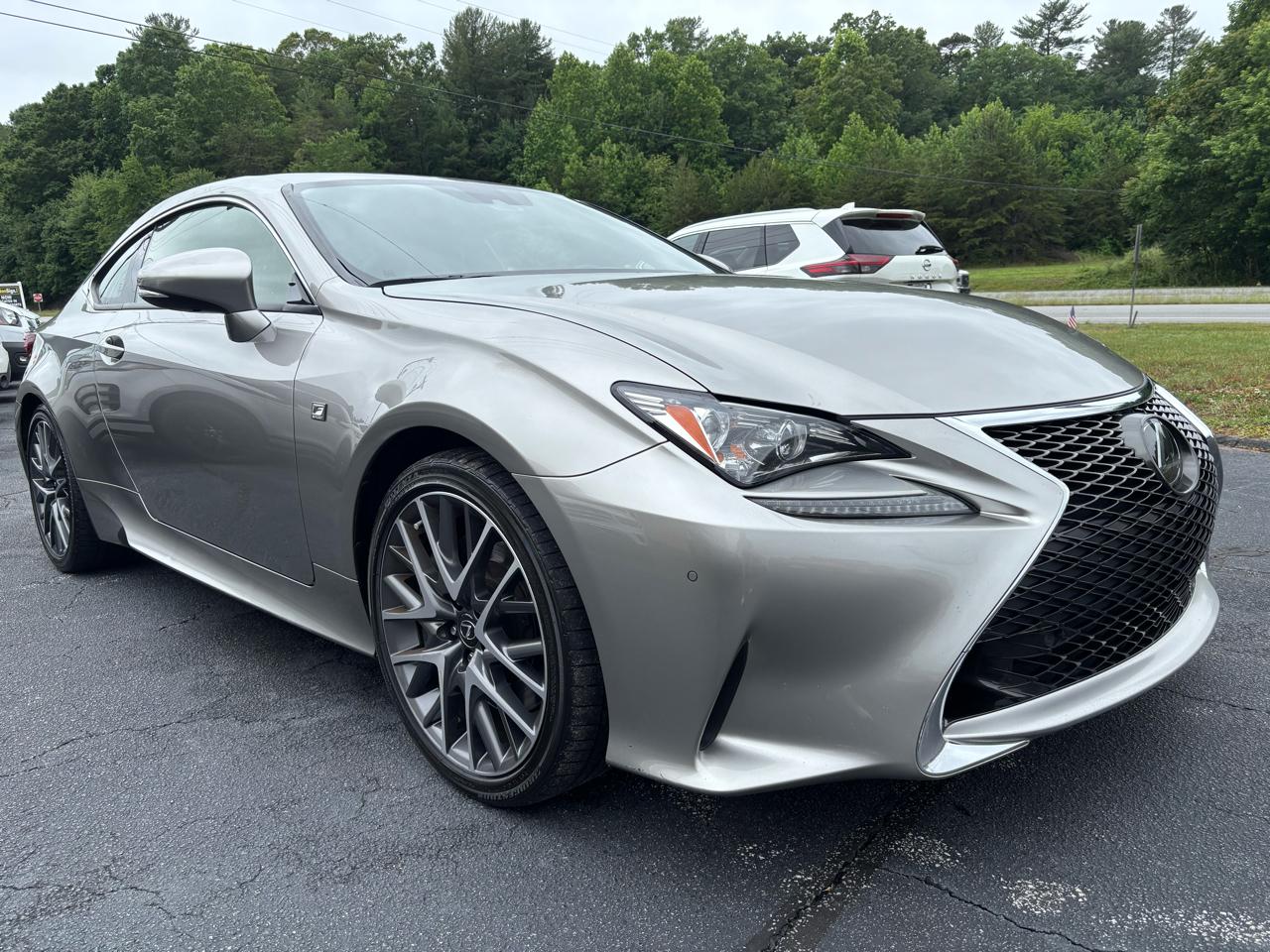 Lexus RC 200t  2018