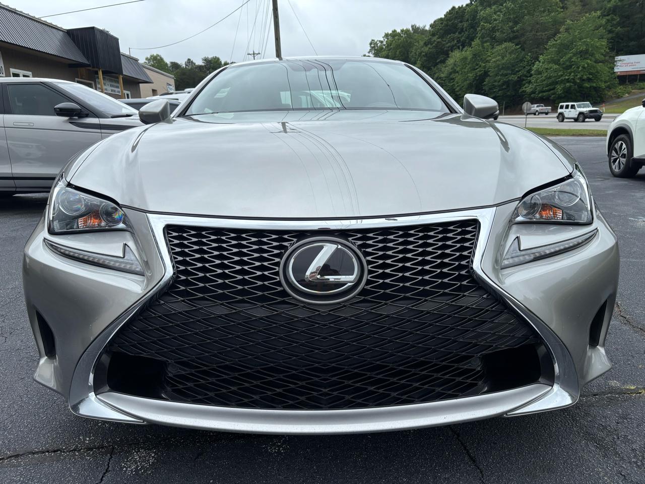 Lexus RC 200t  2018