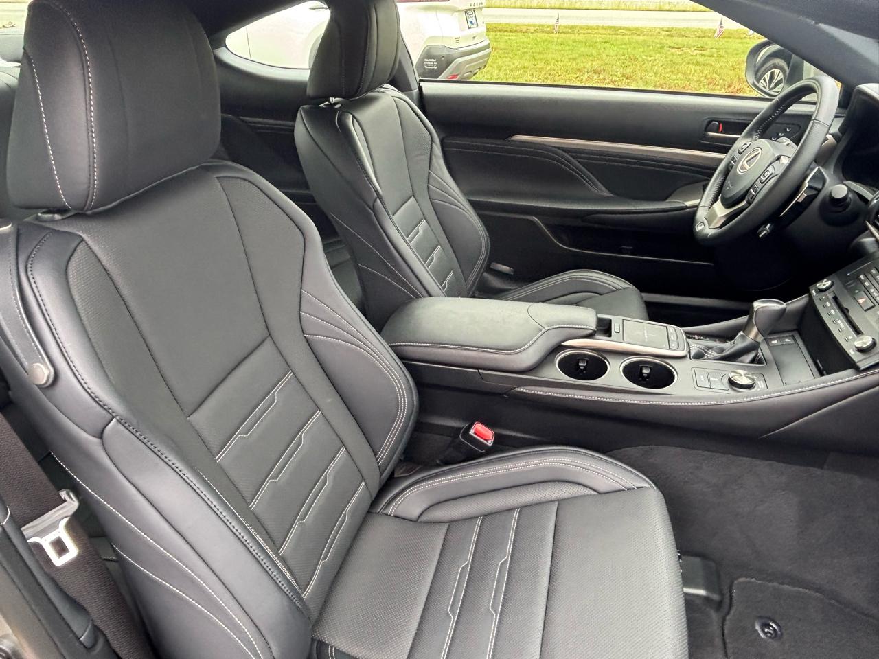 Lexus RC 200t  2018