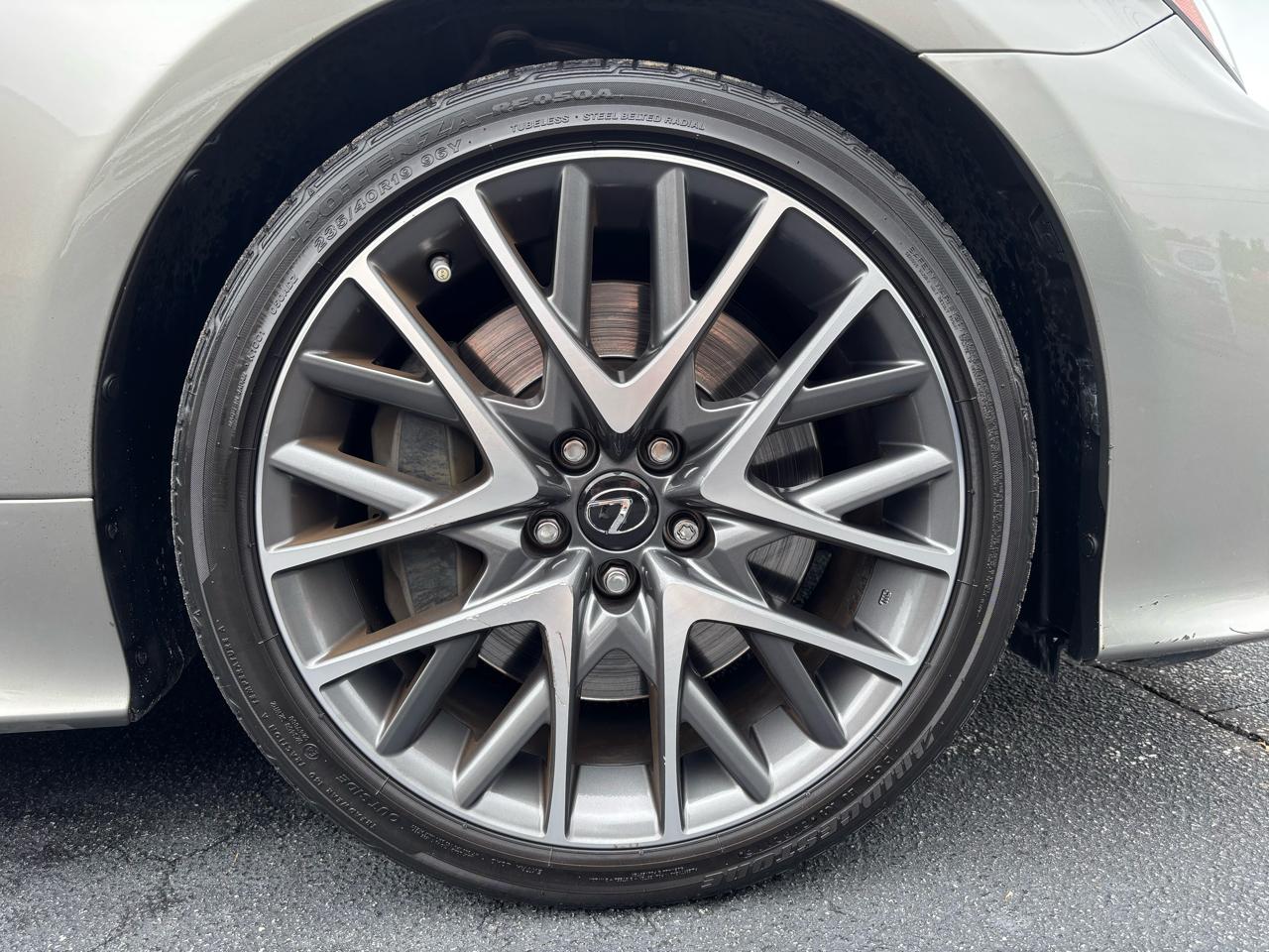Lexus RC 200t  2018
