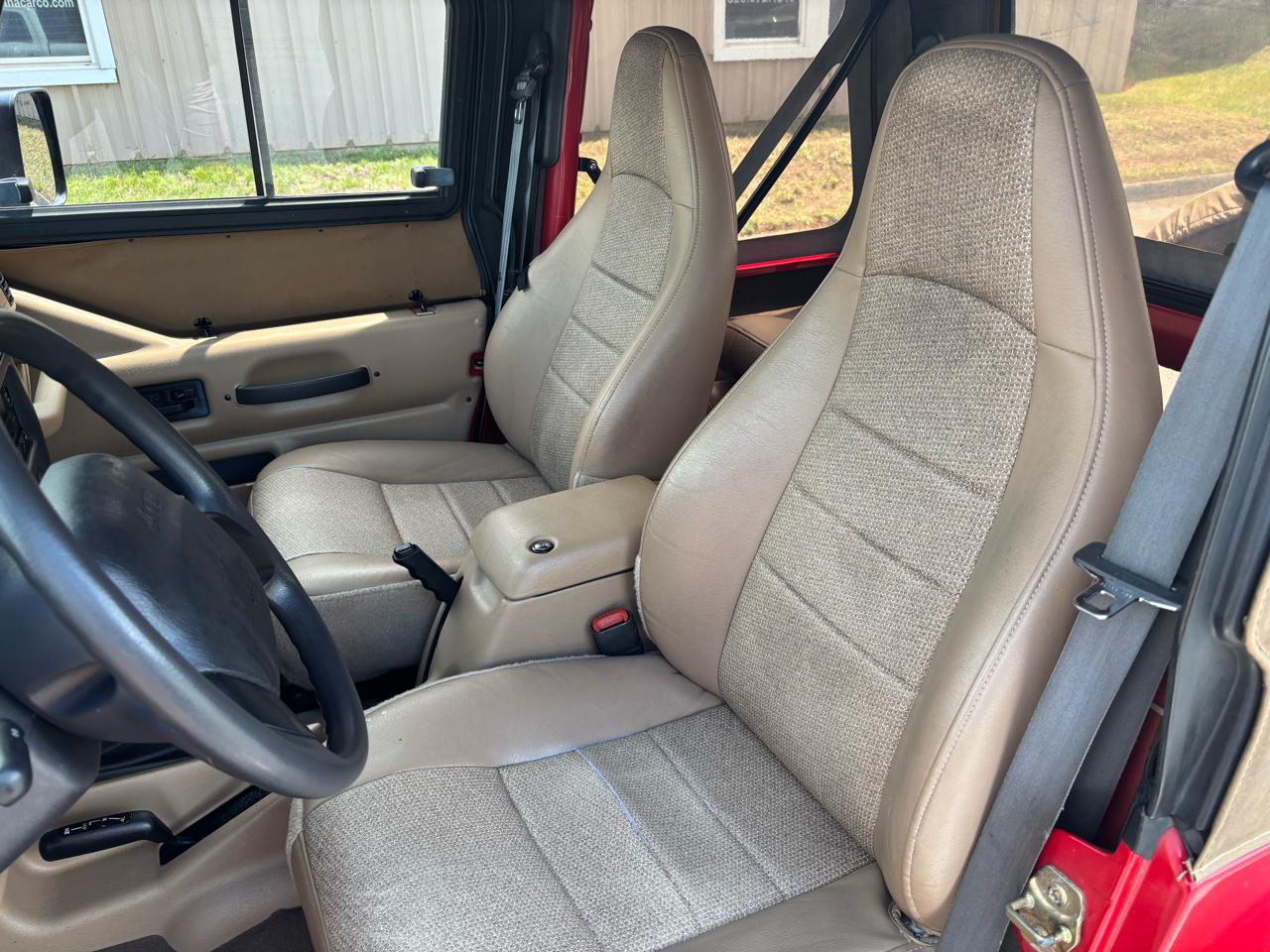Jeep Wrangler SE 1999