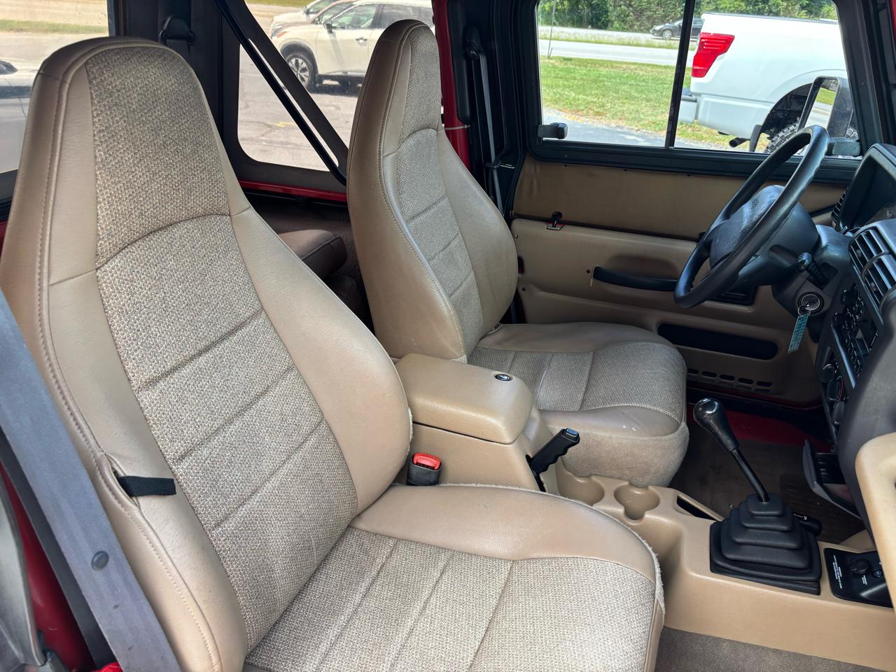 Jeep Wrangler SE 1999
