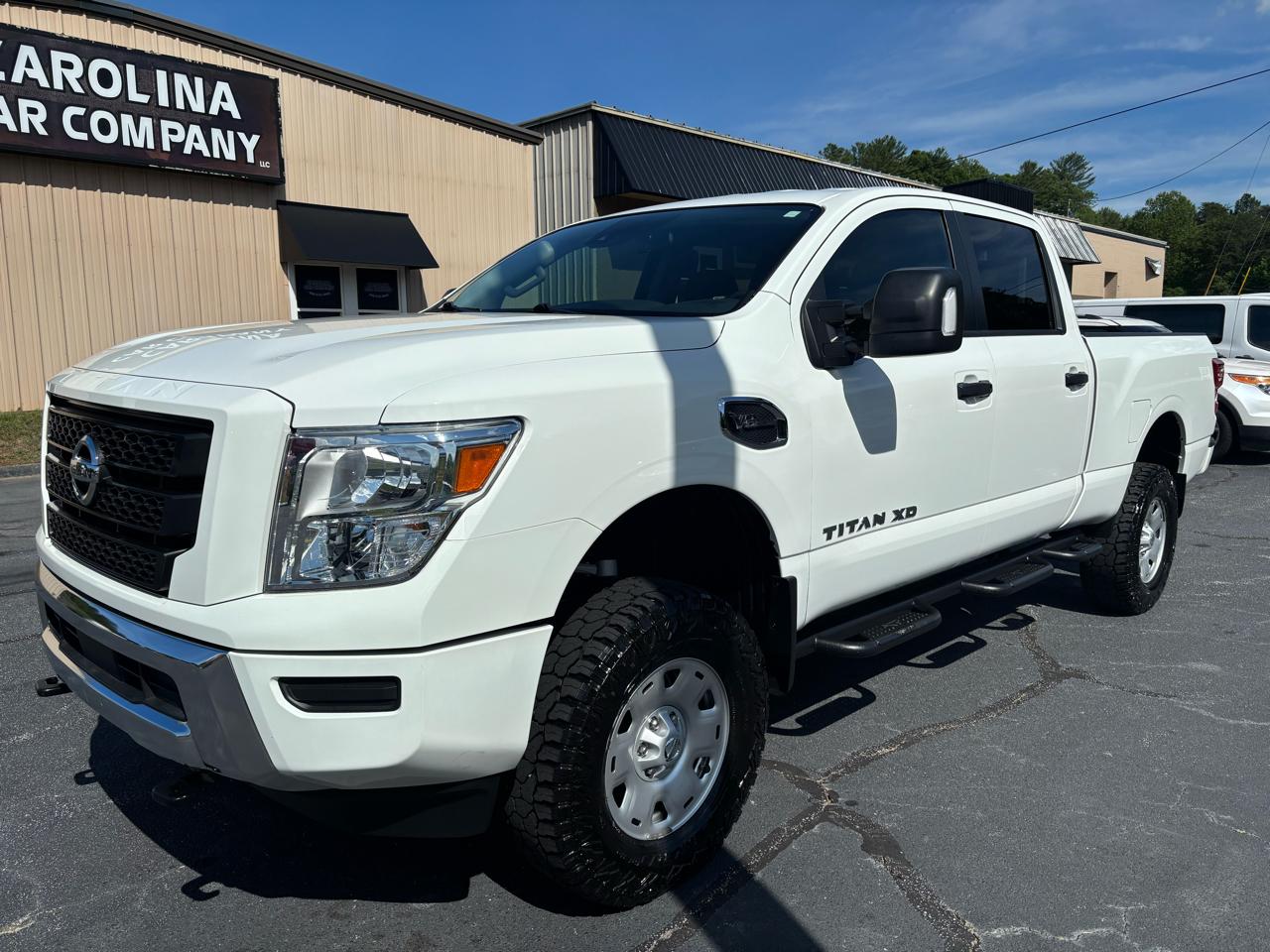 Nissan Titan XD SV Crew Cab 4WD 2022