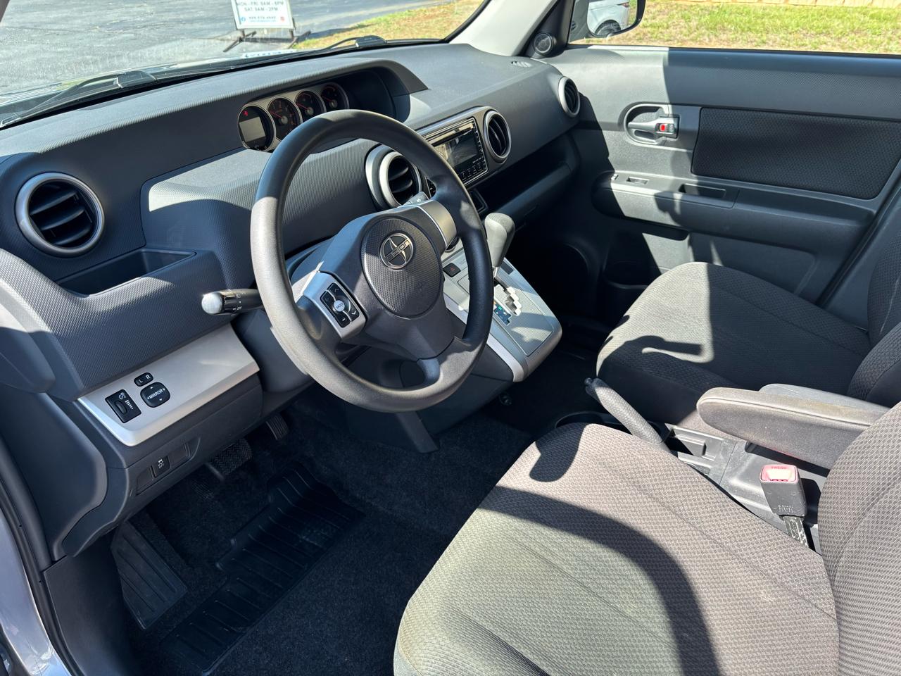 Scion xB Wagon 2009