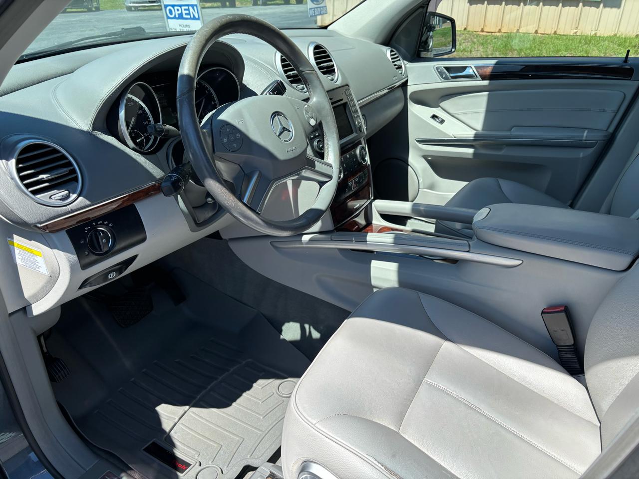 Mercedes-Benz GL-Class GL450 4MATIC 2012