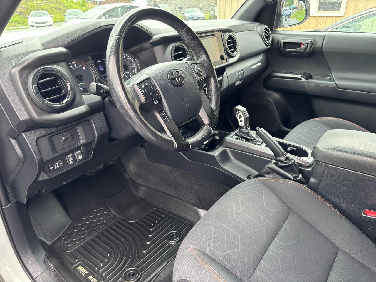 Toyota Tacoma  2017
