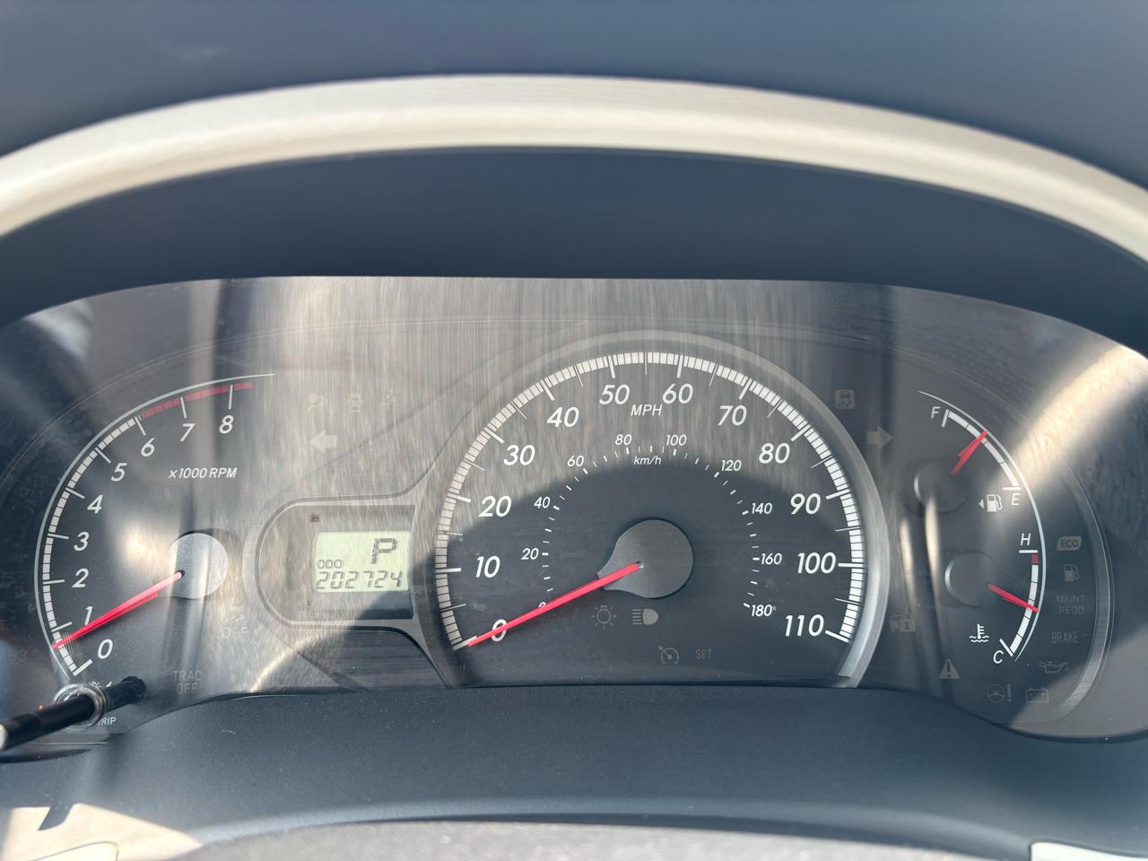 Toyota Sienna FWD 7-Passenger I4 2012