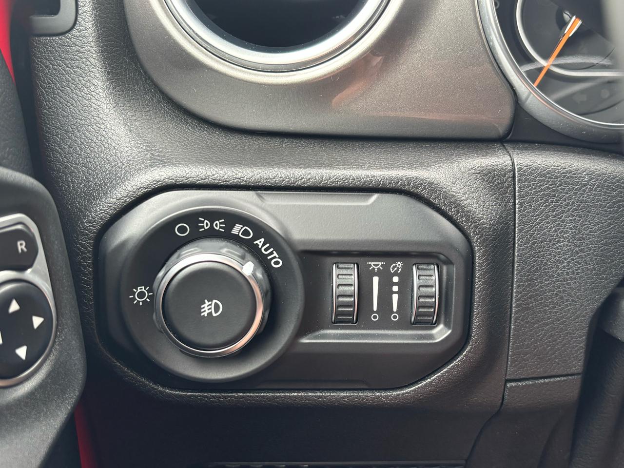 Jeep Wrangler Unlimited Sahara 2018