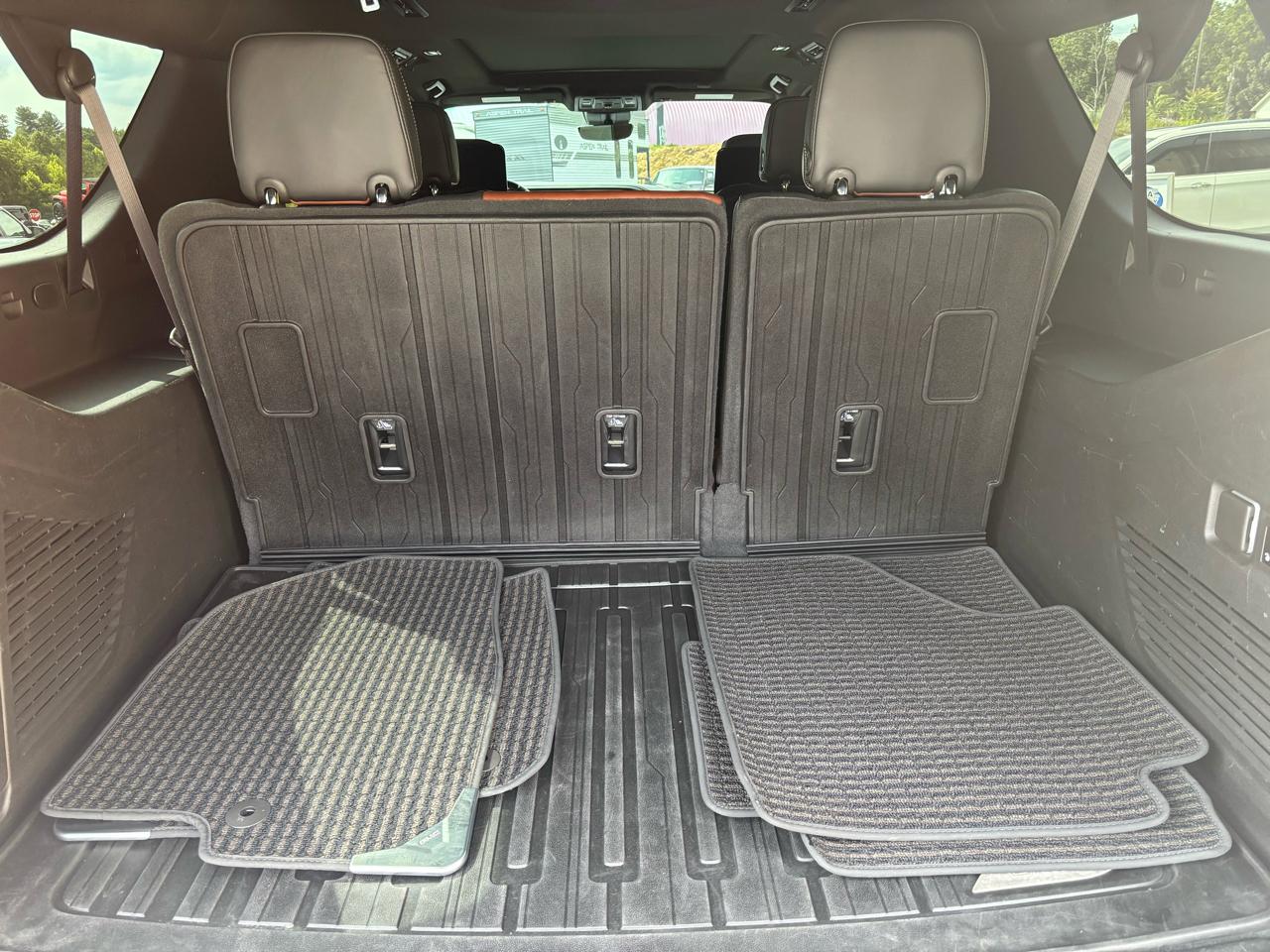 GMC Yukon XL Denali Ultimate 4WD 2023