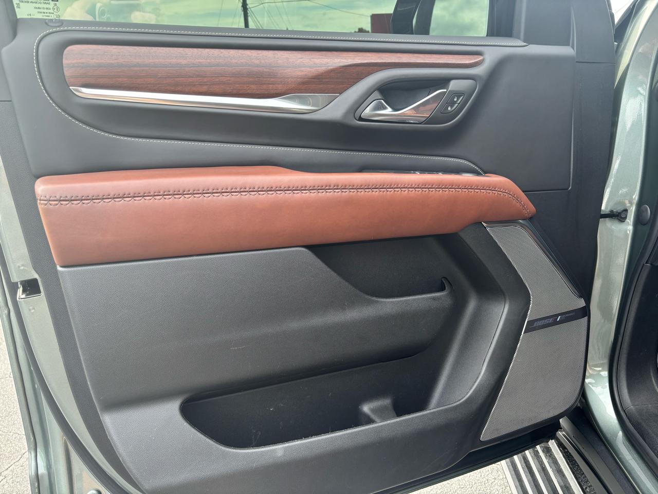 GMC Yukon XL Denali Ultimate 4WD 2023