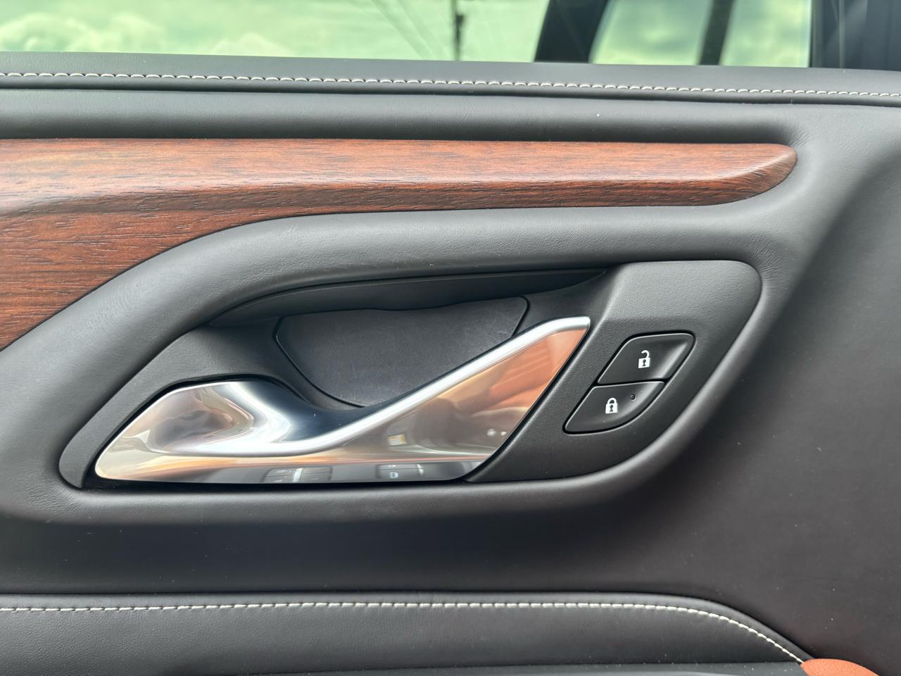 GMC Yukon XL Denali Ultimate 4WD 2023