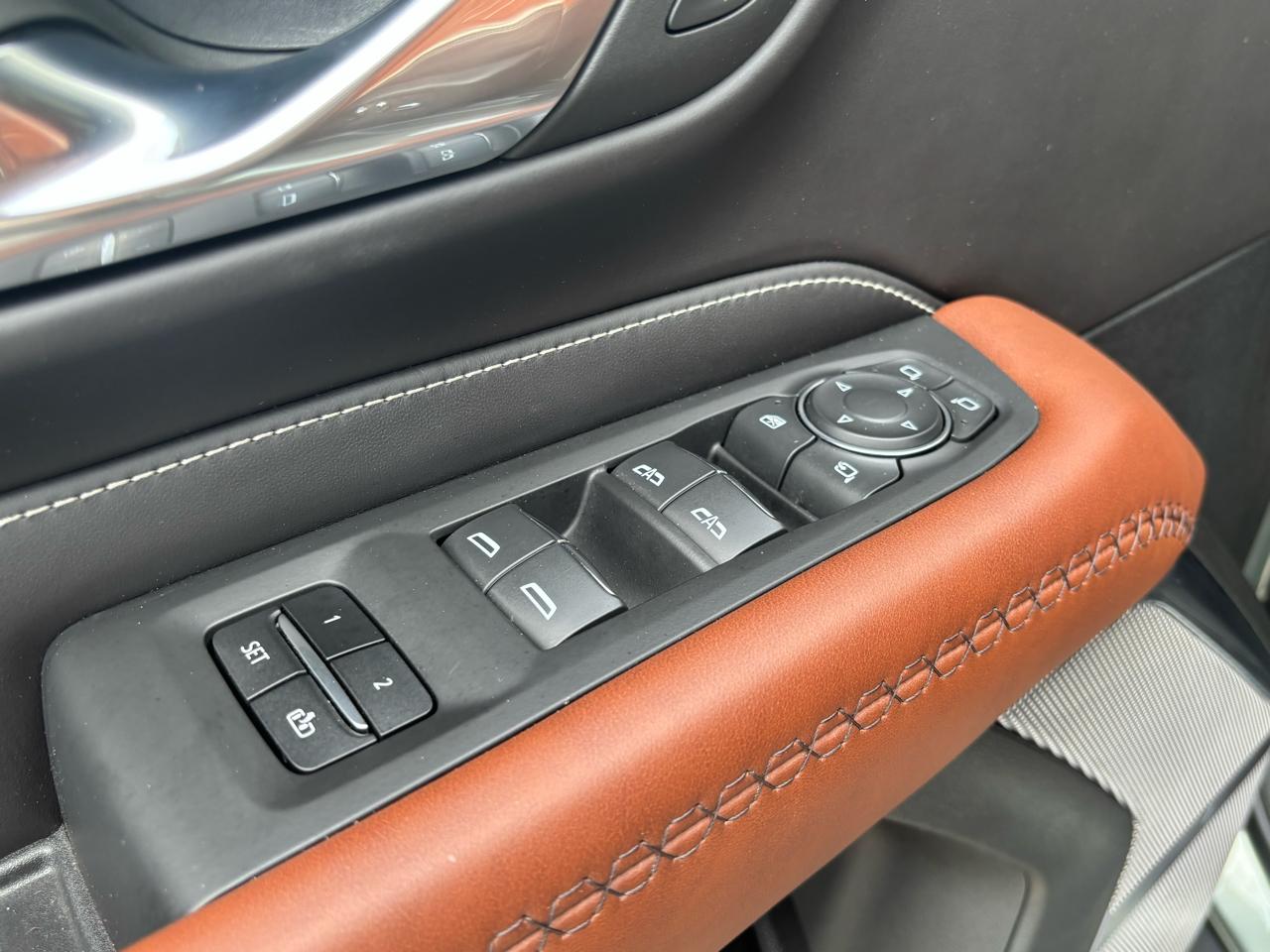 GMC Yukon XL Denali Ultimate 4WD 2023
