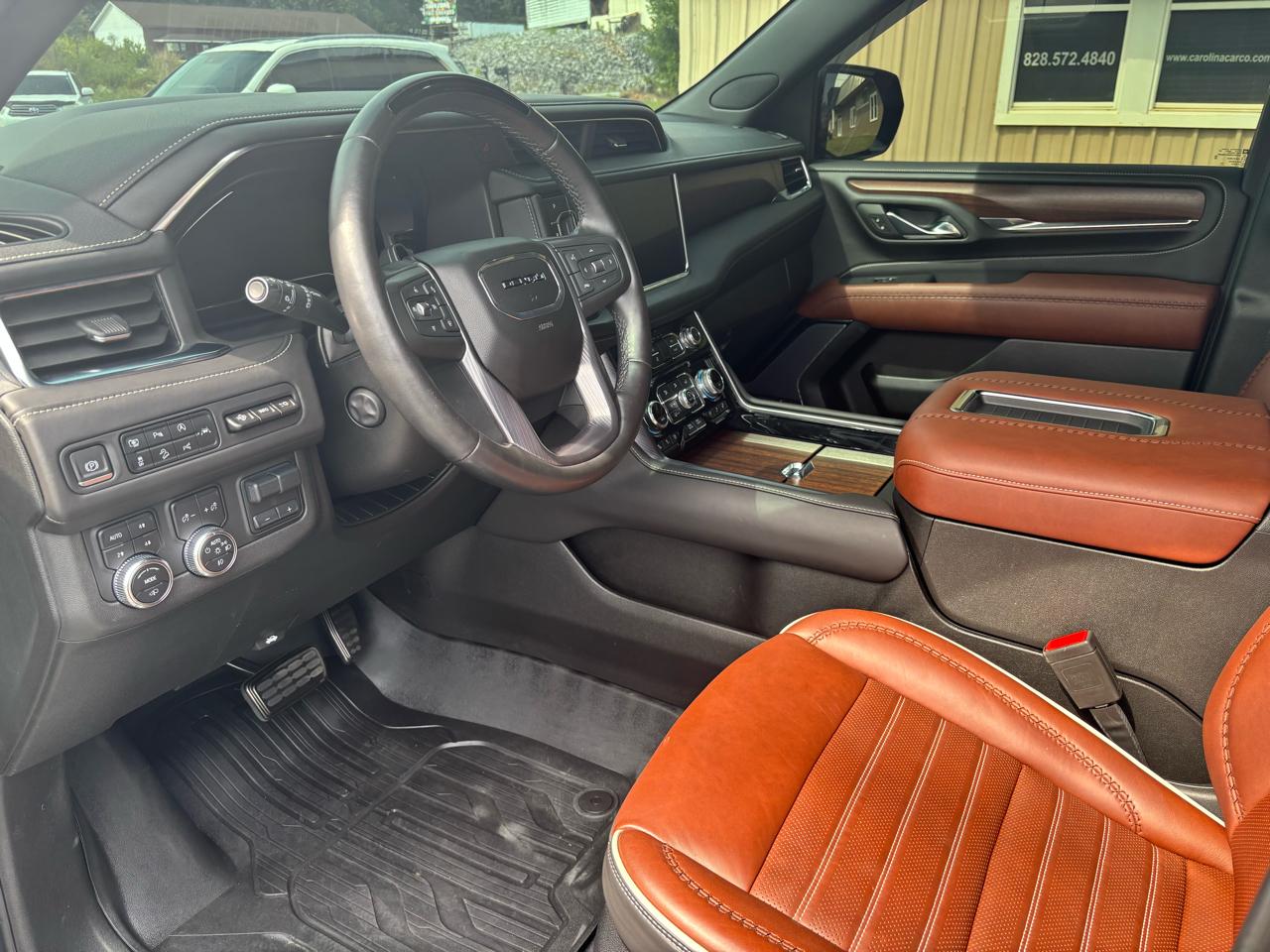 GMC Yukon XL Denali Ultimate 4WD 2023