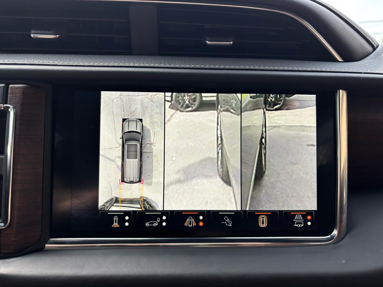 GMC Yukon XL Denali Ultimate 4WD 2023