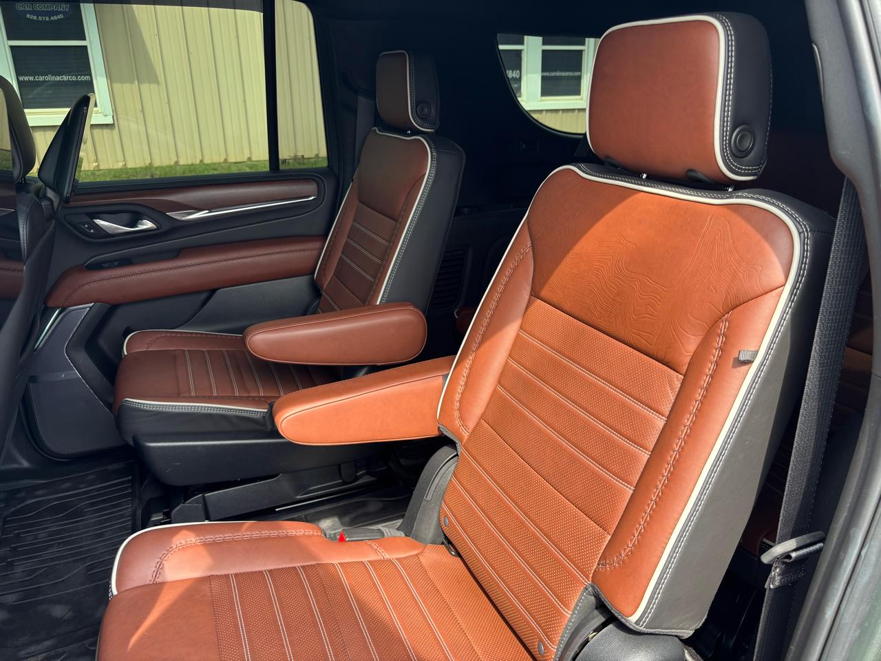 GMC Yukon XL Denali Ultimate 4WD 2023