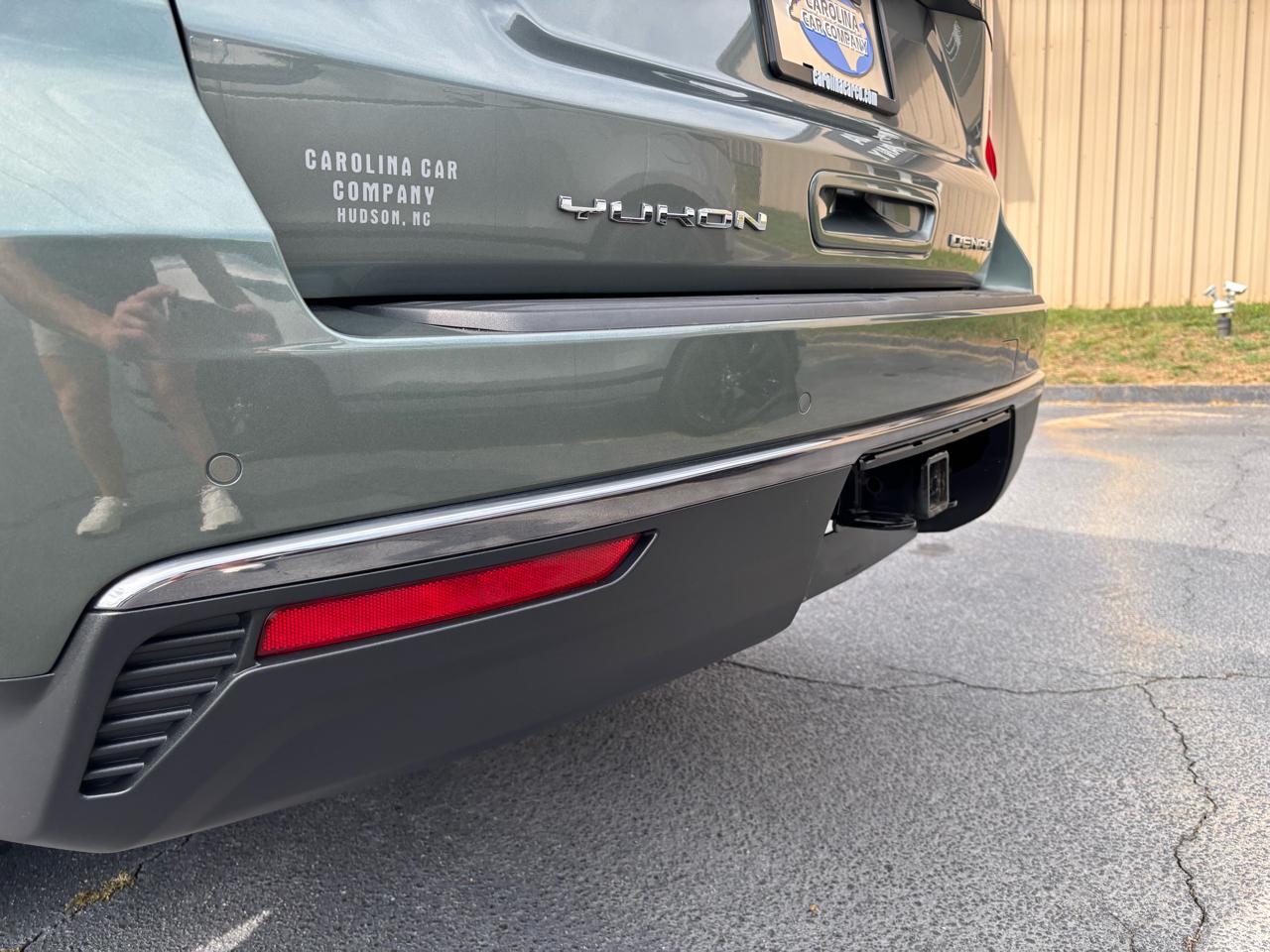 GMC Yukon XL Denali Ultimate 4WD 2023