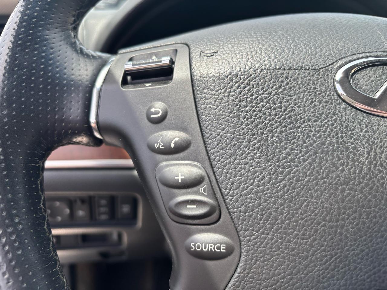 Infiniti M 35 4WD 2008