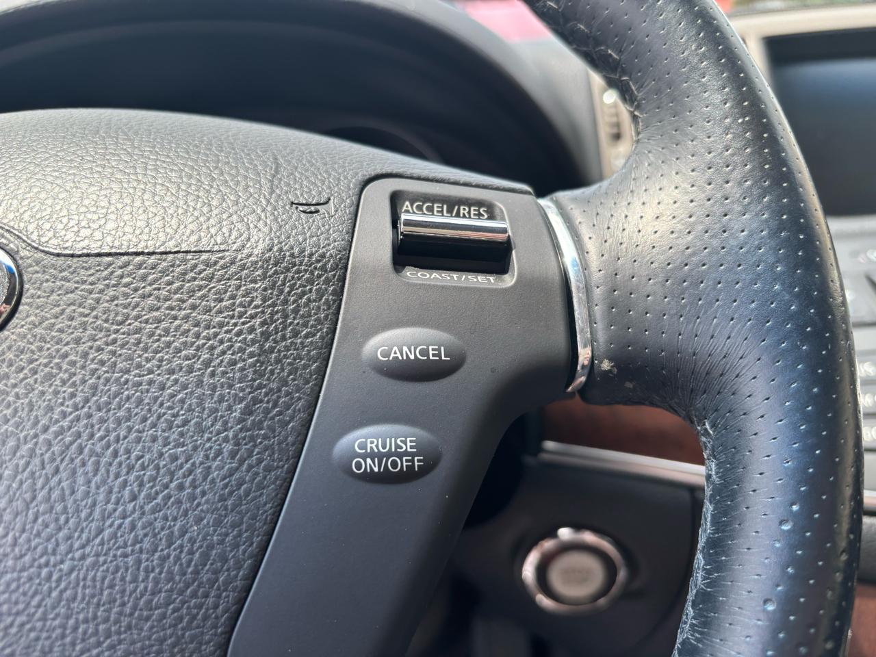 Infiniti M 35 4WD 2008