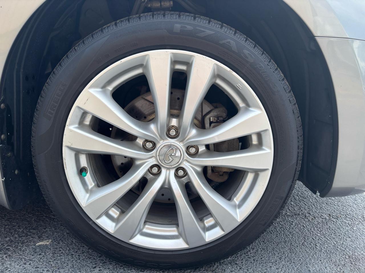 Infiniti M 35 4WD 2008