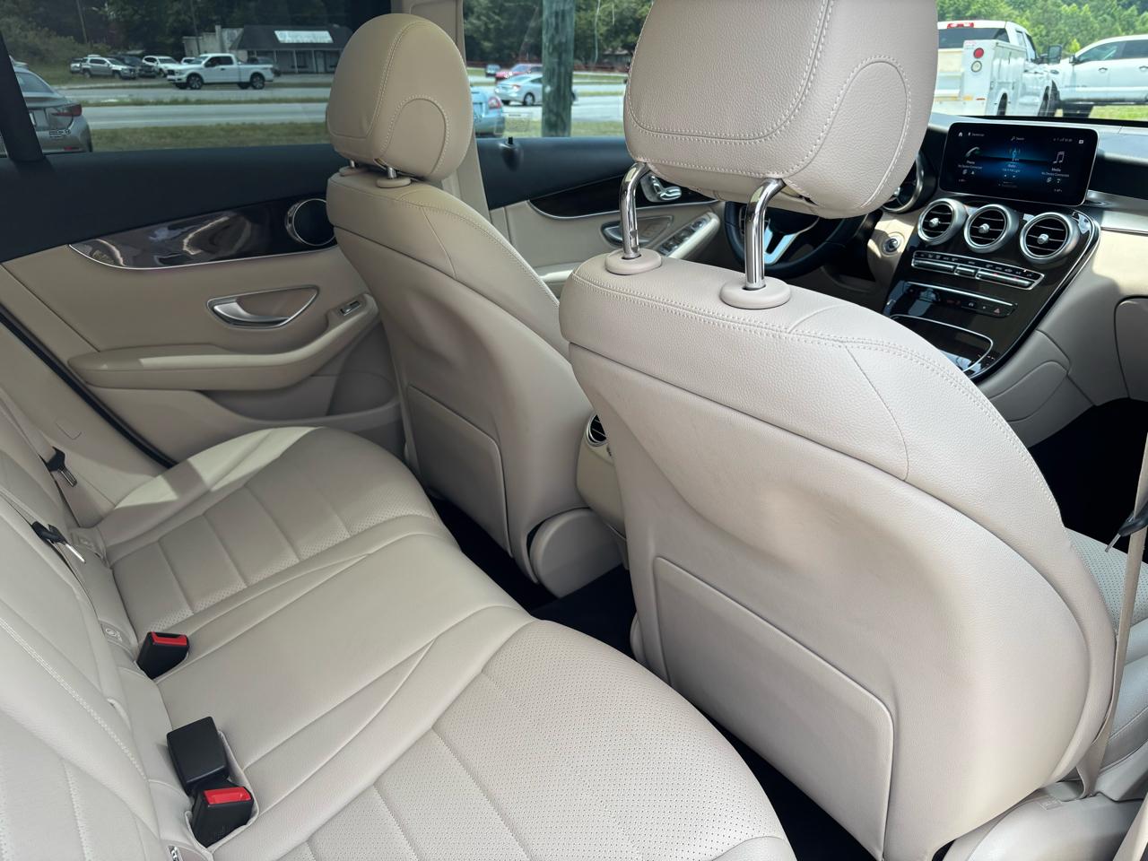 Mercedes-Benz GLC-Class GLC300 2022