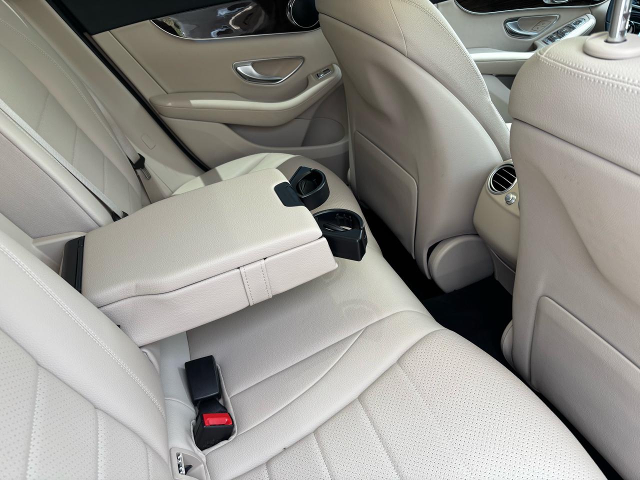 Mercedes-Benz GLC-Class GLC300 2022