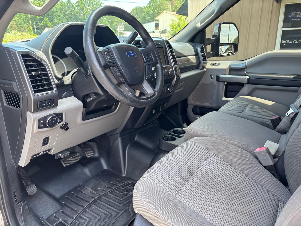 Ford F-250 SD XLT Crew Cab 4WD 2019