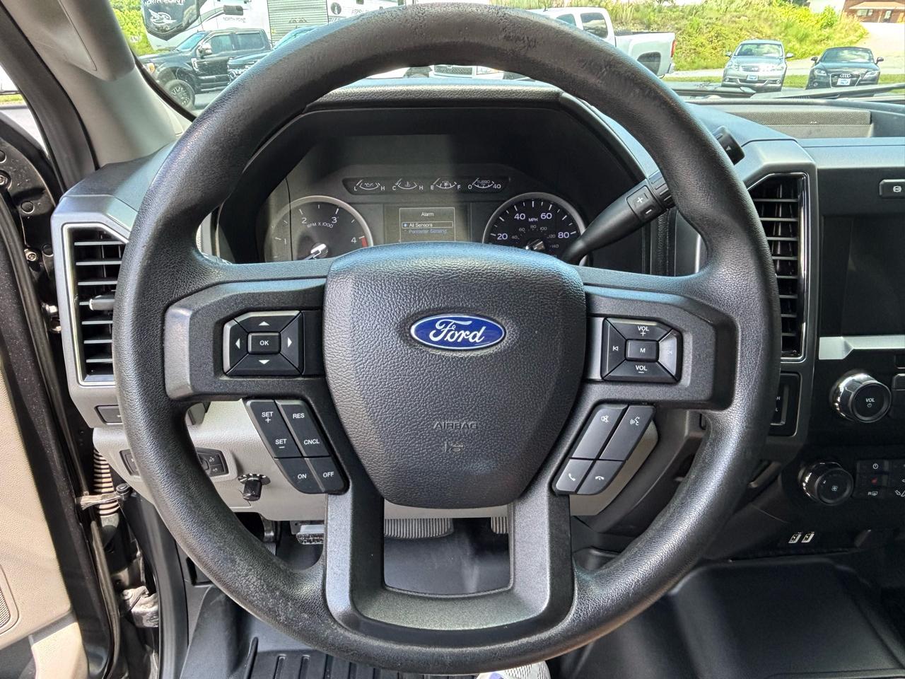 Ford F-250 SD XLT Crew Cab 4WD 2019