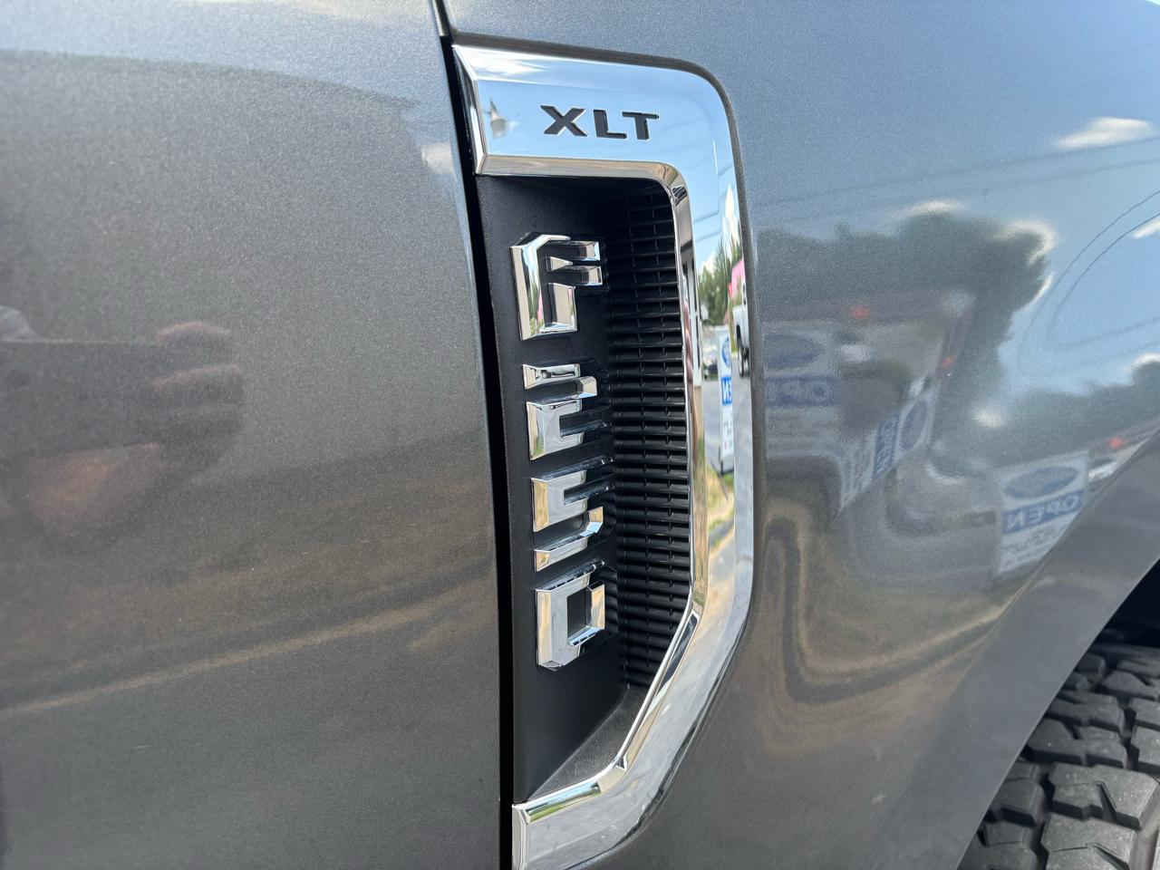 Ford F-250 SD XLT Crew Cab 4WD 2019