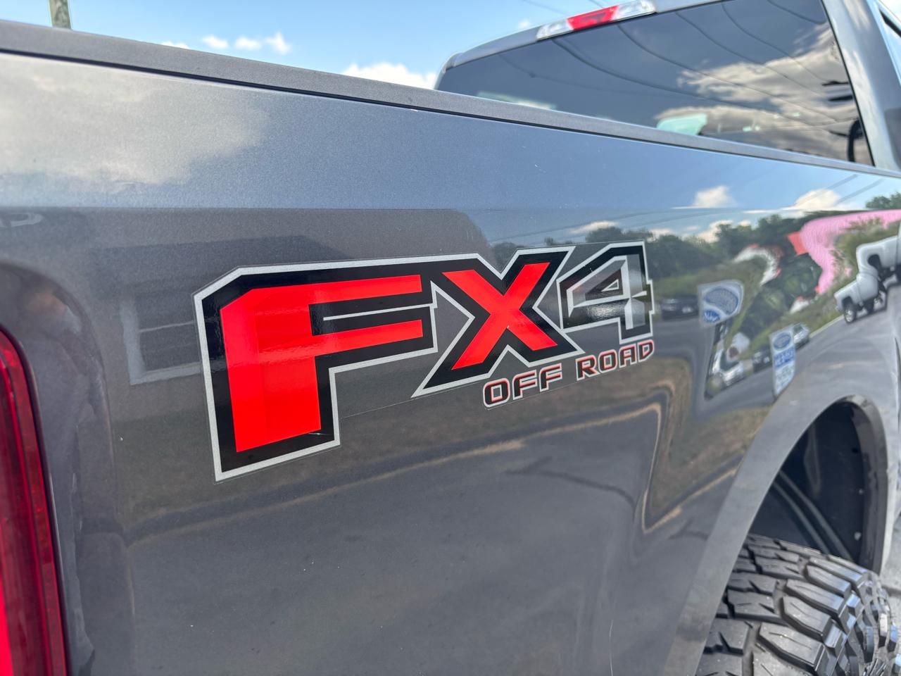 Ford F-250 SD XLT Crew Cab 4WD 2019