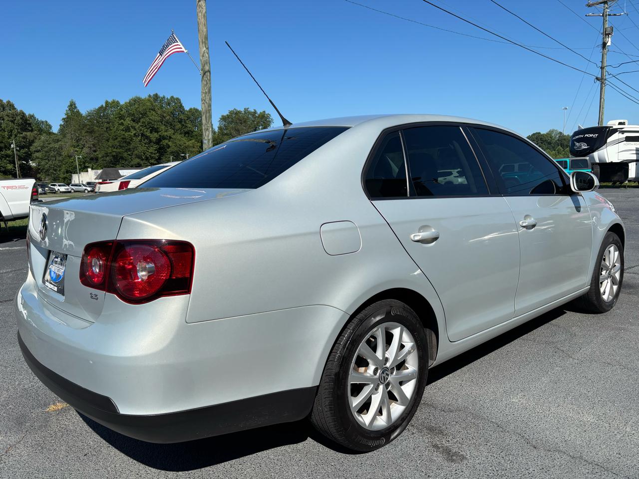 Volkswagen Jetta Limited Editon 2010