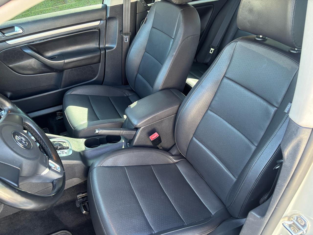 Volkswagen Jetta Limited Editon 2010