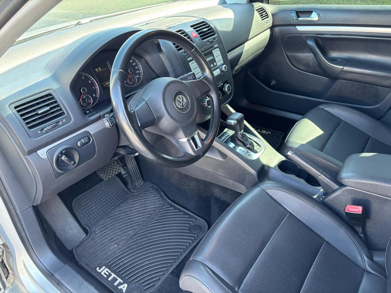 Volkswagen Jetta Limited Editon 2010