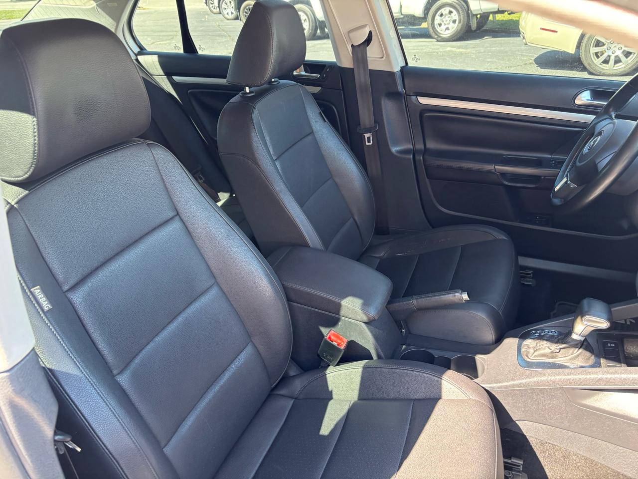 Volkswagen Jetta Limited Editon 2010