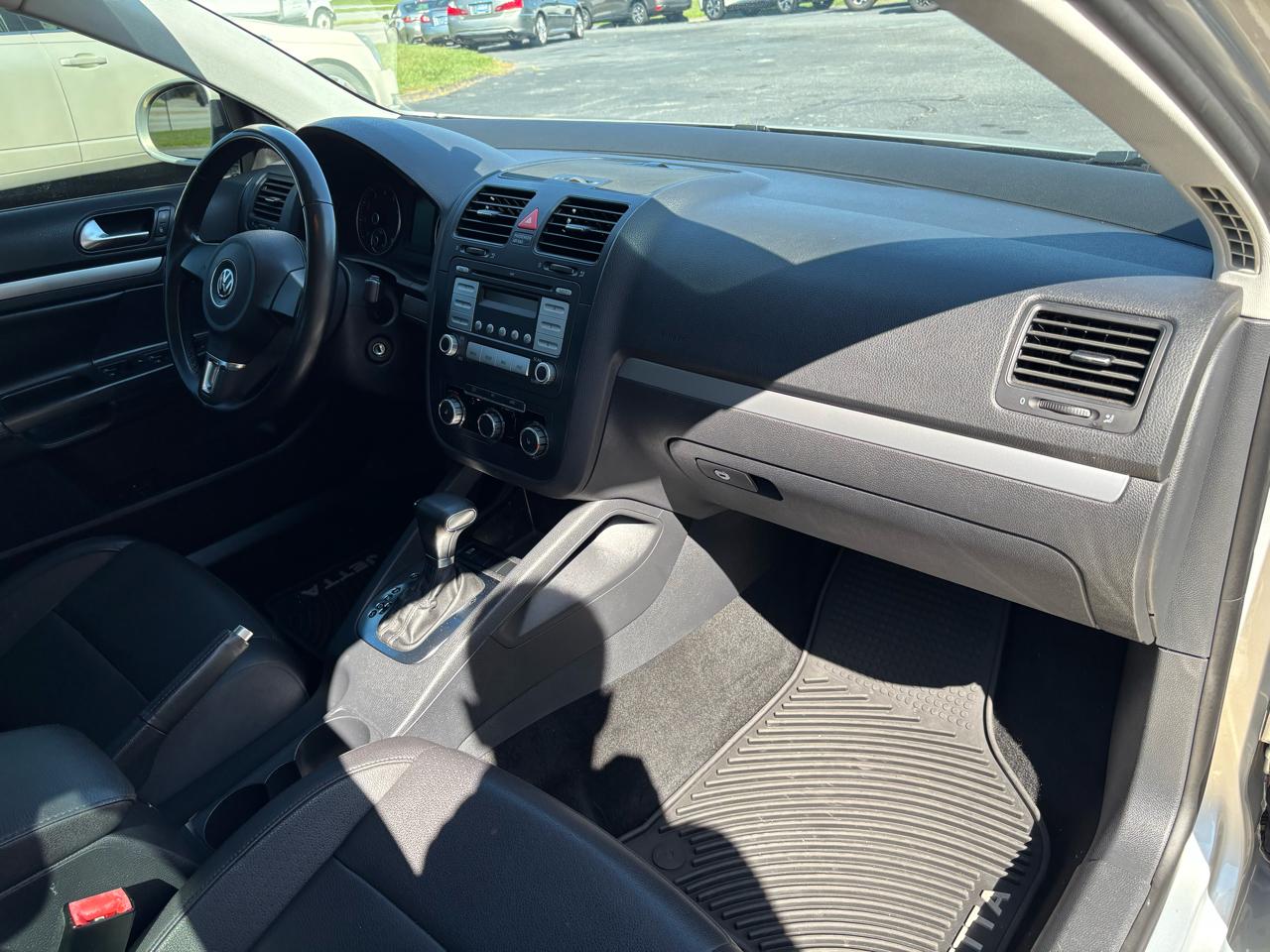 Volkswagen Jetta Limited Editon 2010