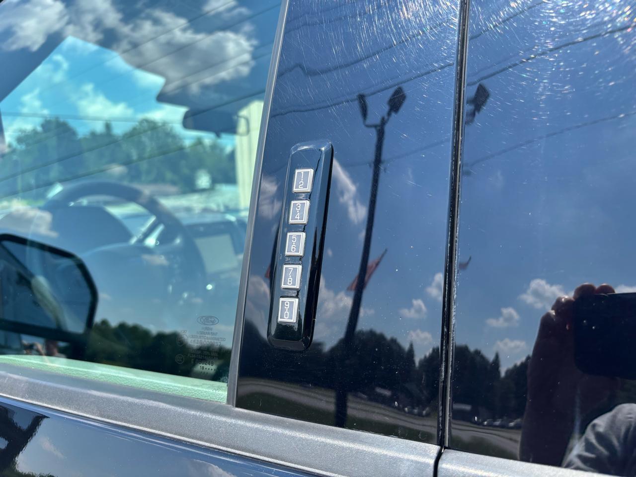 Ford F-250 SD XLT Crew Cab 4WD 2019