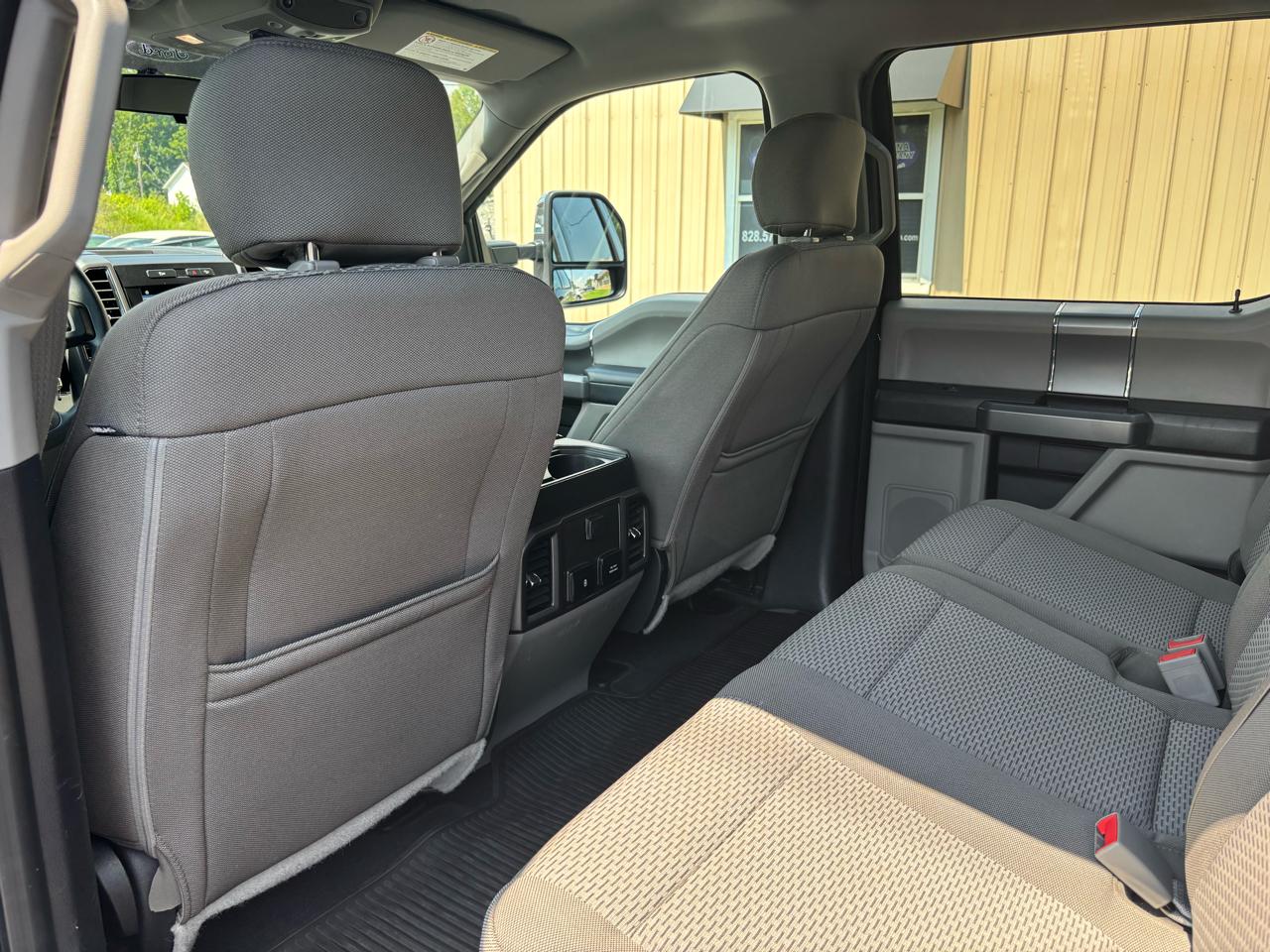Ford F-250 SD XLT Crew Cab 4WD 2019