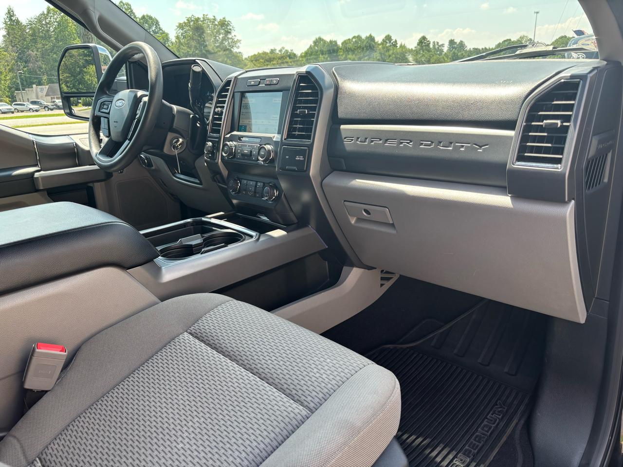 Ford F-250 SD XLT Crew Cab 4WD 2019