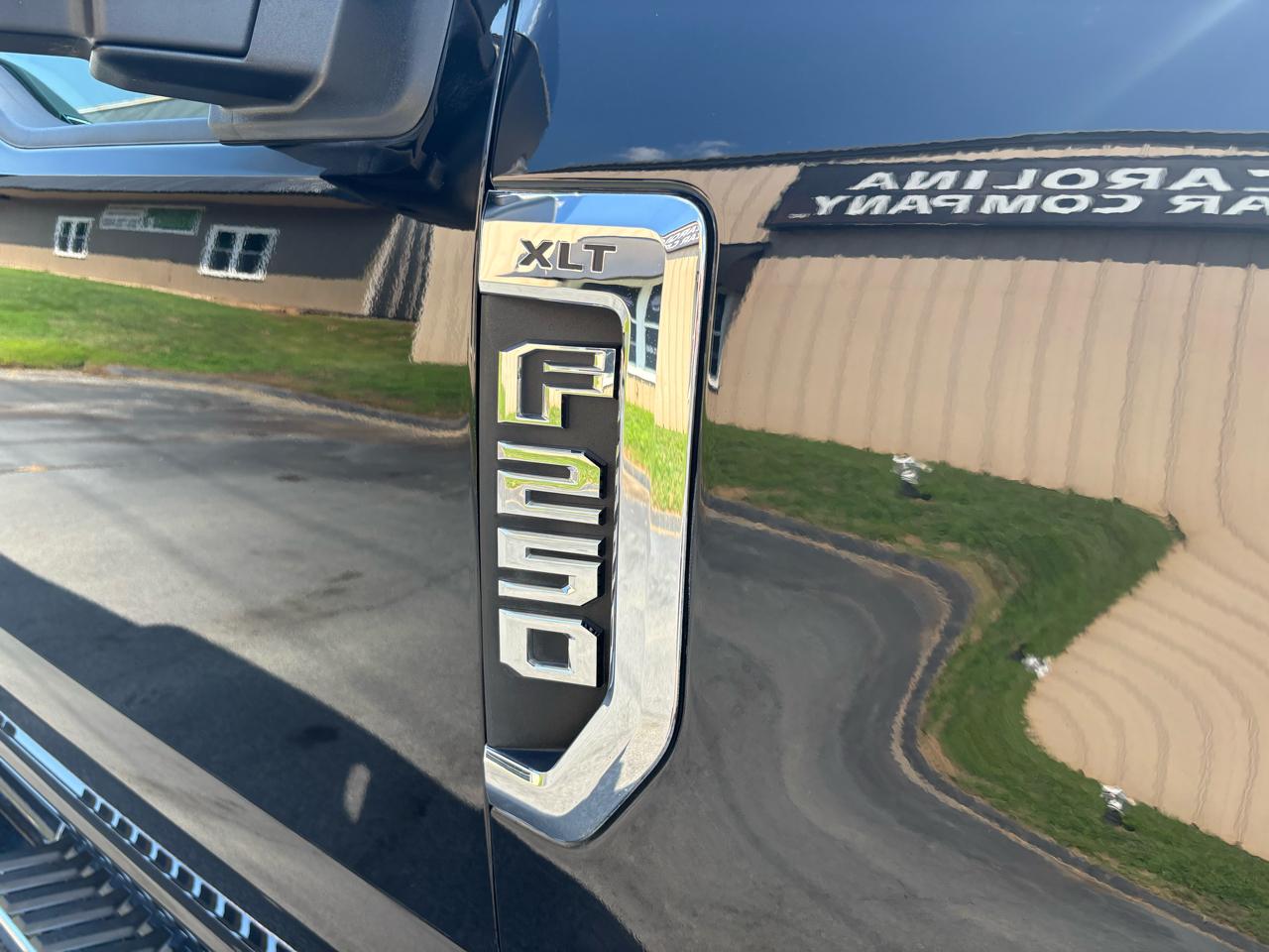 Ford F-250 SD XLT Crew Cab 4WD 2019
