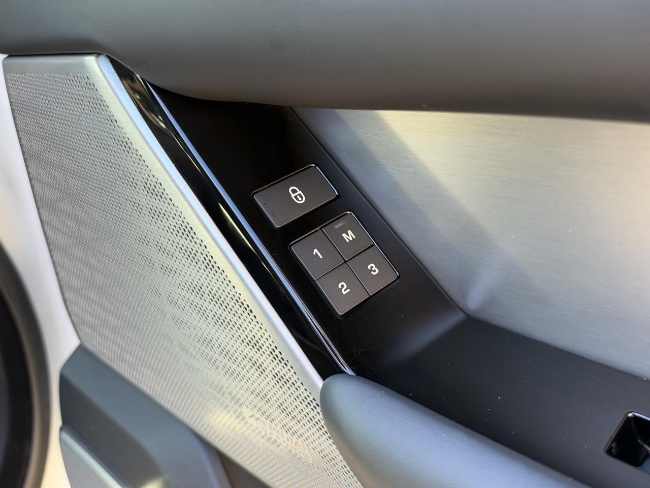 Land Rover Range Rover Velar R-Dynamic HSE 2019